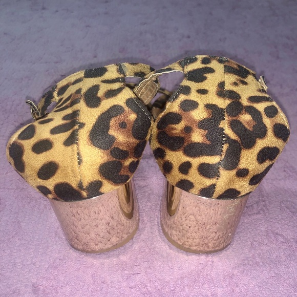 Leopard Heels 🐆 - Picture 3 of 11